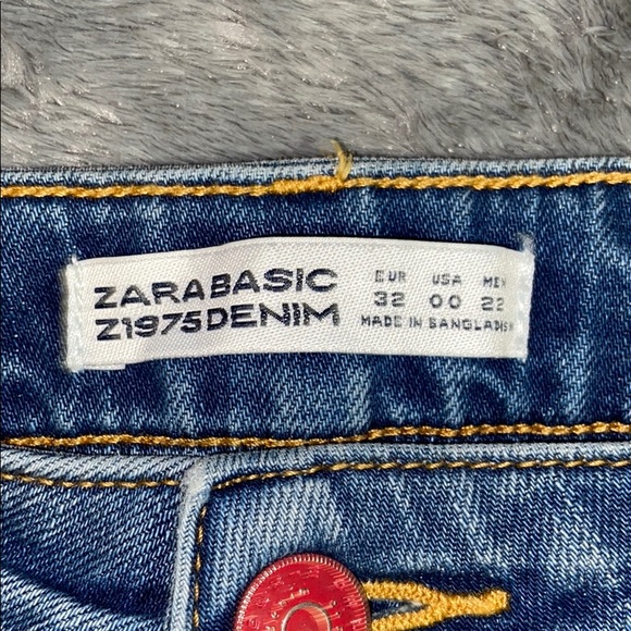 Zara Boyfriend Jean - Picture 3 of 3